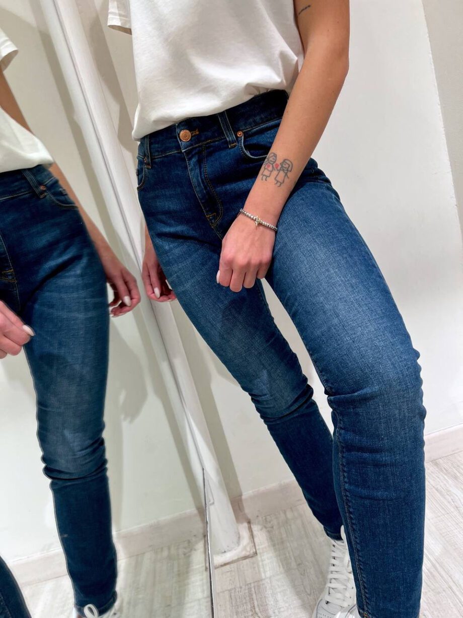 Shop Online Jeans scuro skinny Margot Vicolo