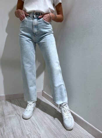 Shop Online Jeans Kate dritto chiaro con rotture Vicolo