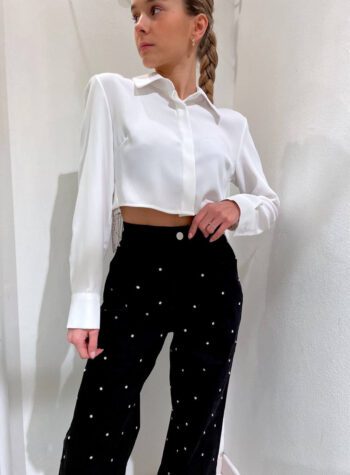 Shop Online Camicia crop bianca con strass pendenti The Lulù