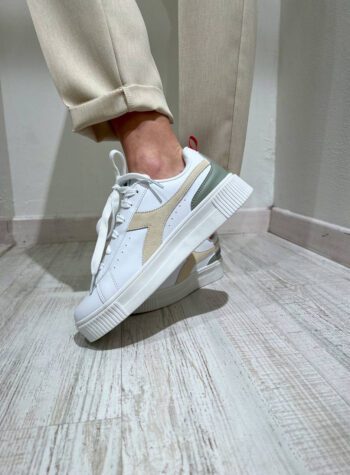 Shop Online Sneakers Amber bianche beige e verde salvia Diadora