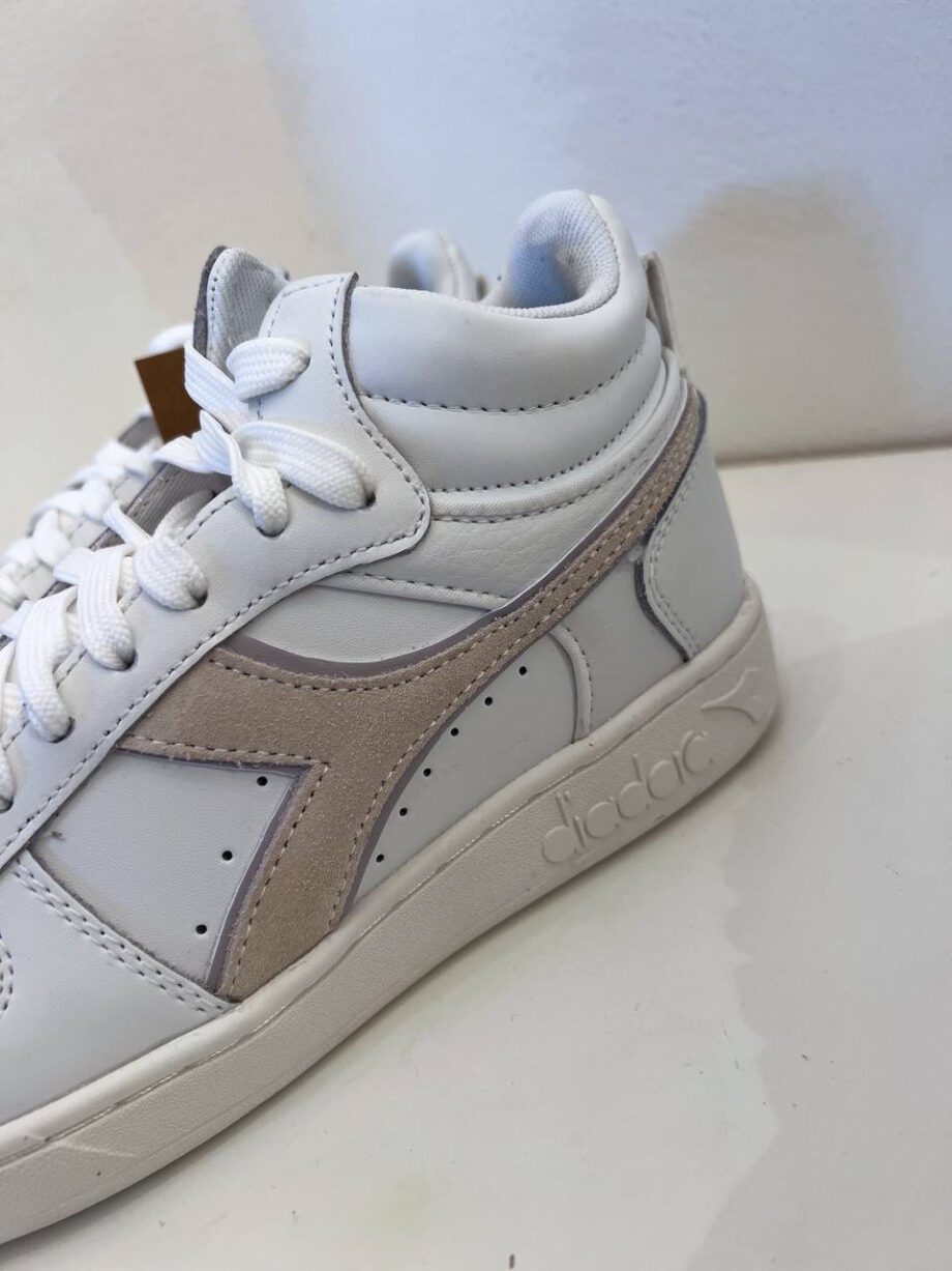 Shop Online Sneakers magic basket demi bianche e beige Diadora