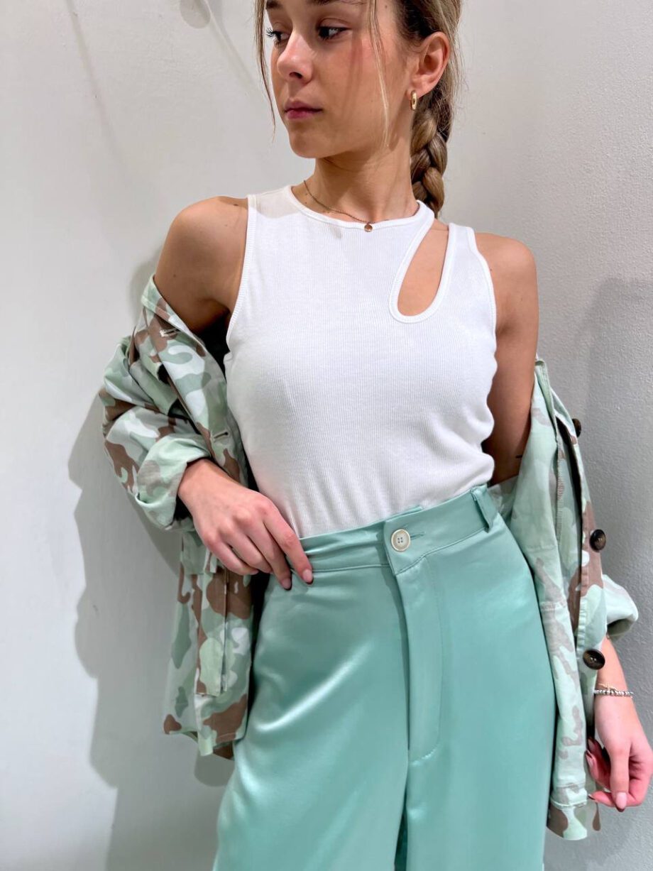 Shop Online Canotta cut out bianca a costine Have One