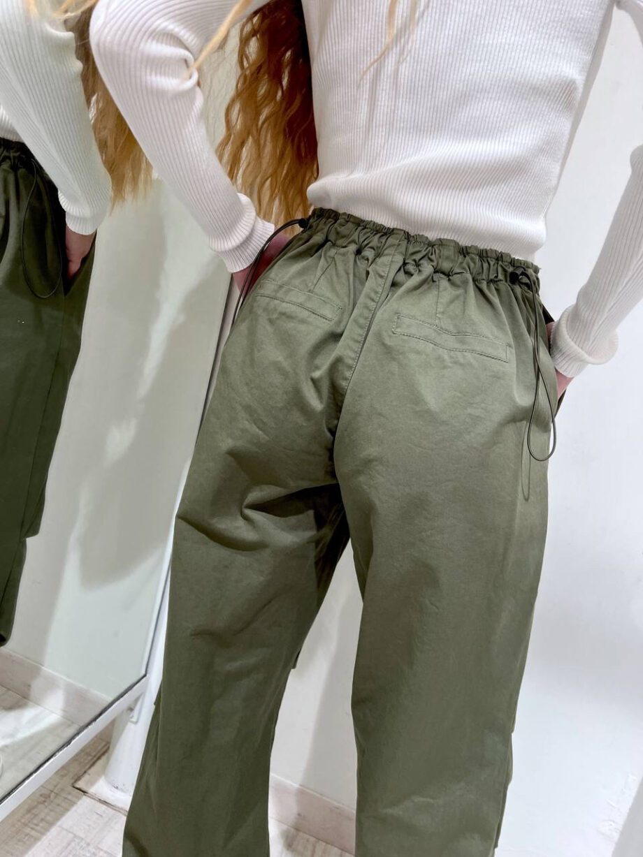 Shop Online Pantalone ampio verde militare con elastici Vicolo