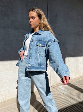 Shop Online Giacchetto oversize in jeans Have One