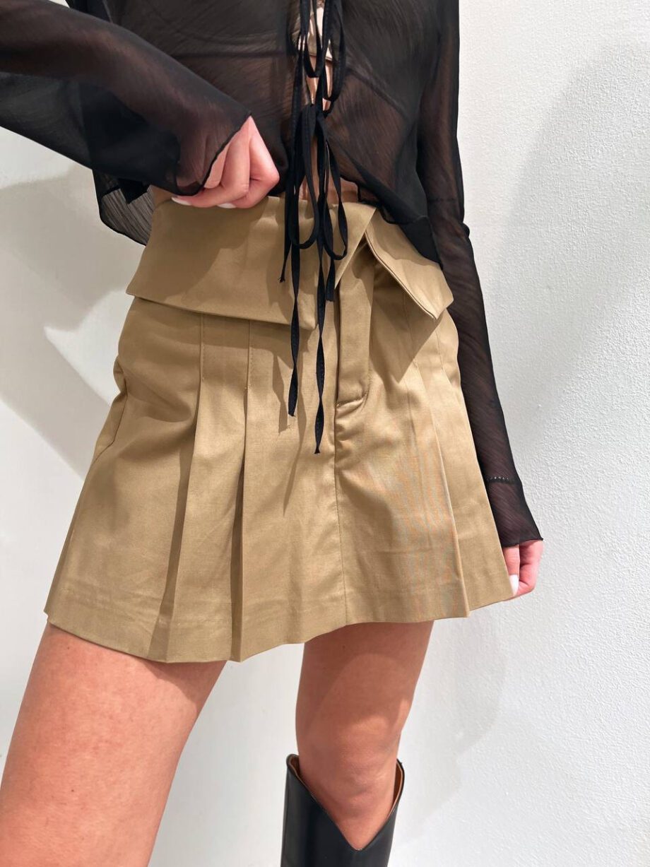 Shop Online Minigonna pantaloncino beige con risvolto vita The Lulù