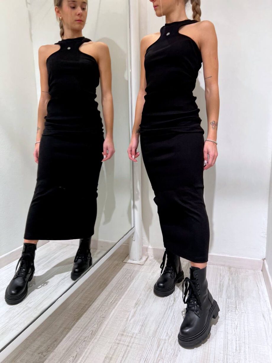 Shop Online Vestito lungo in maglia nero smanicato Have One