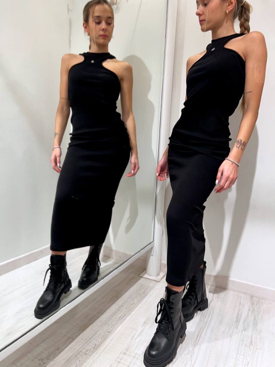 Shop Online Vestito lungo in maglia nero smanicato Have One