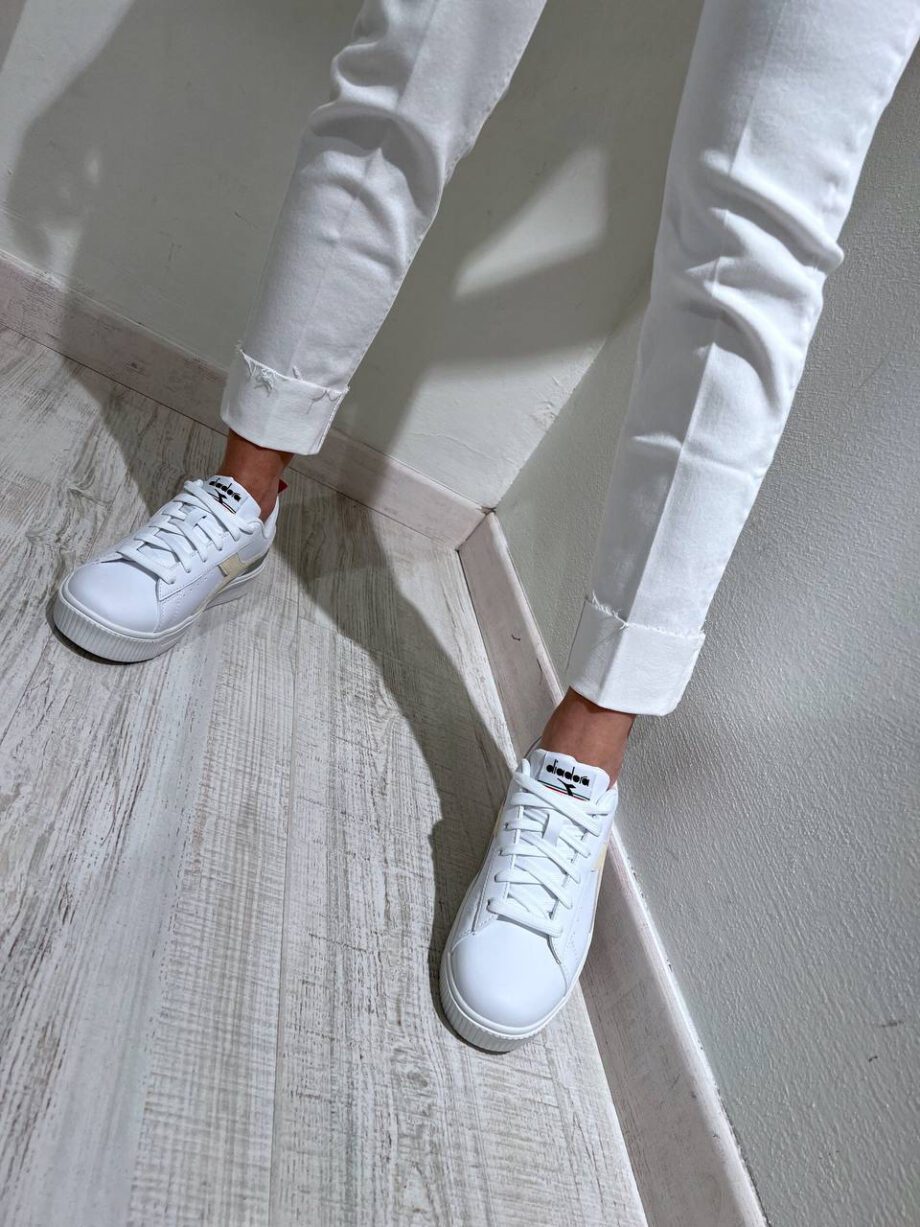 Shop Online Jeans Daisy bianco con rovescia Vicolo
