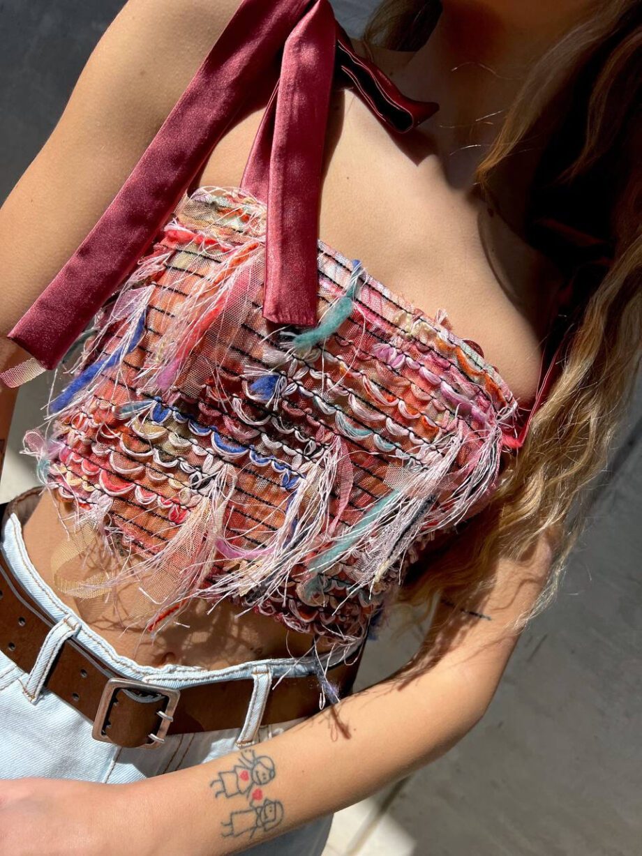 Shop Online Top crop in tulle e frange colorate Revise