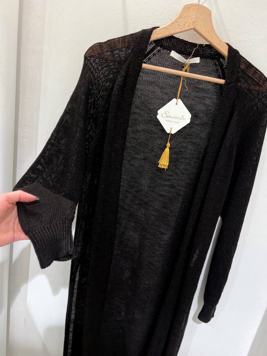 Shop Online Cardigan lungo nero con spacchi Souvenir