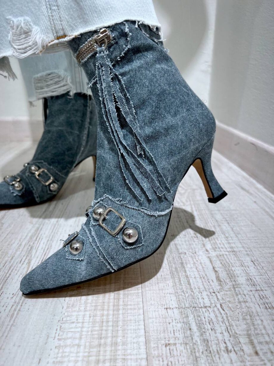 Shop Online Stivaletto Veridiana in jeans con cerniera e borchie Gisél Moiré