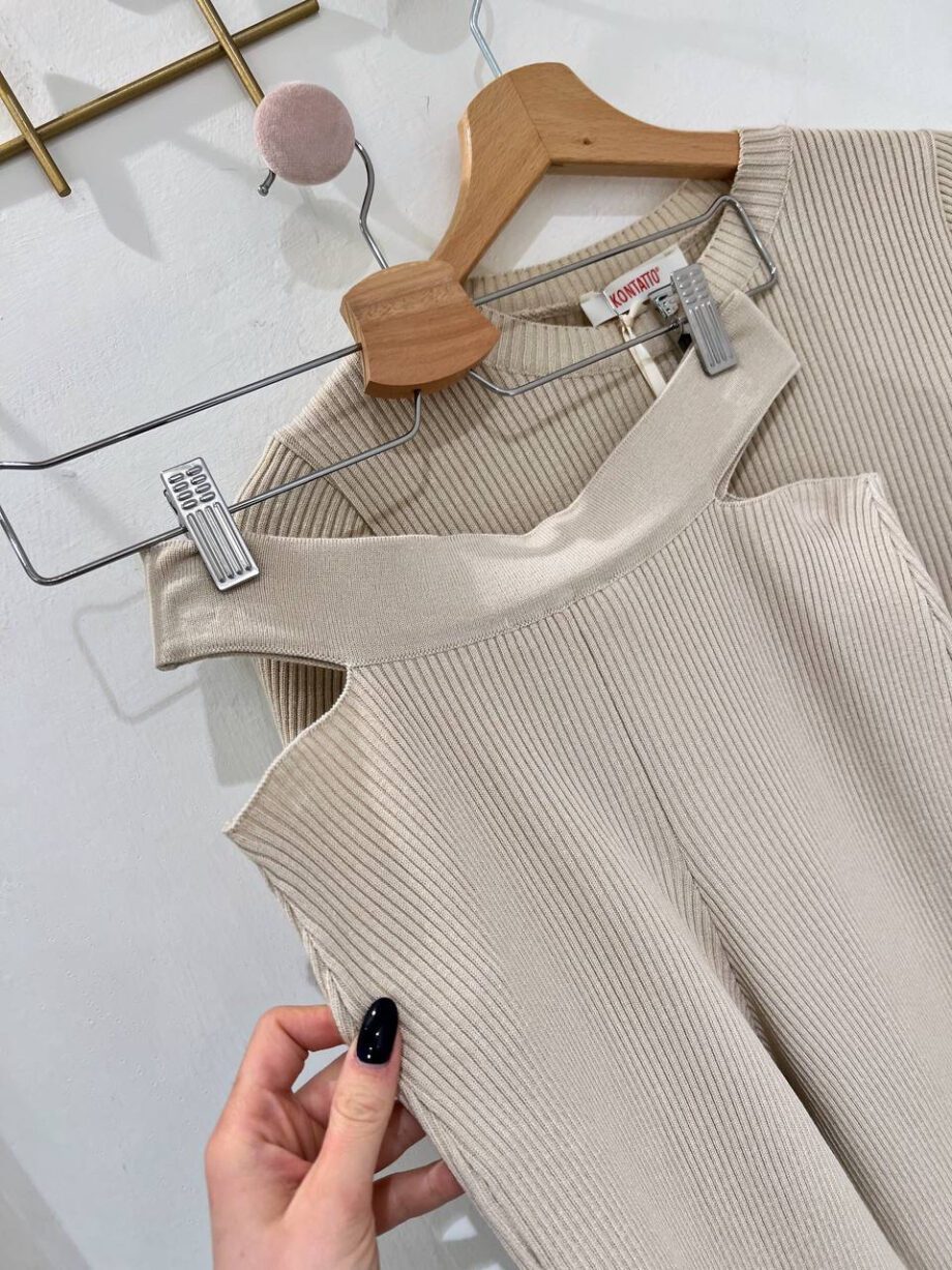 Shop Online Pantalone in maglia sabbia cut out Kontatto