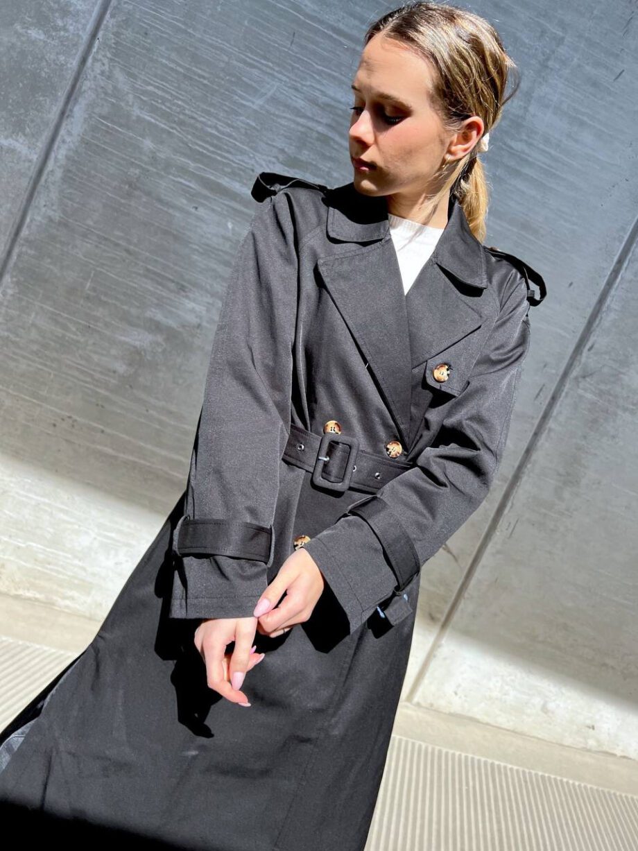 Shop Online Trench impermeabile lungo nero con scritta Vicolo