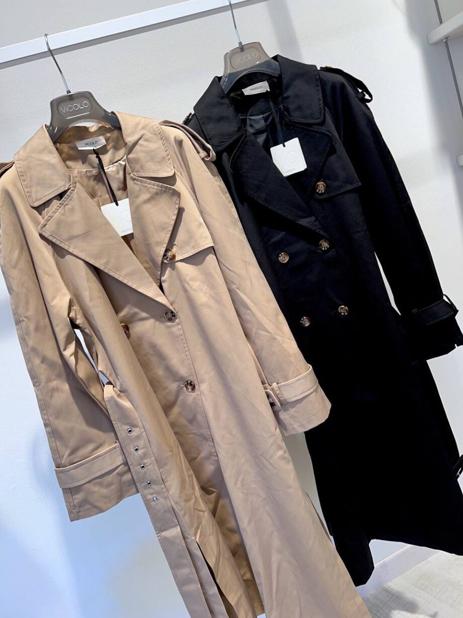 Shop Online Trench impermeabile lungo beige con scritta Vicolo