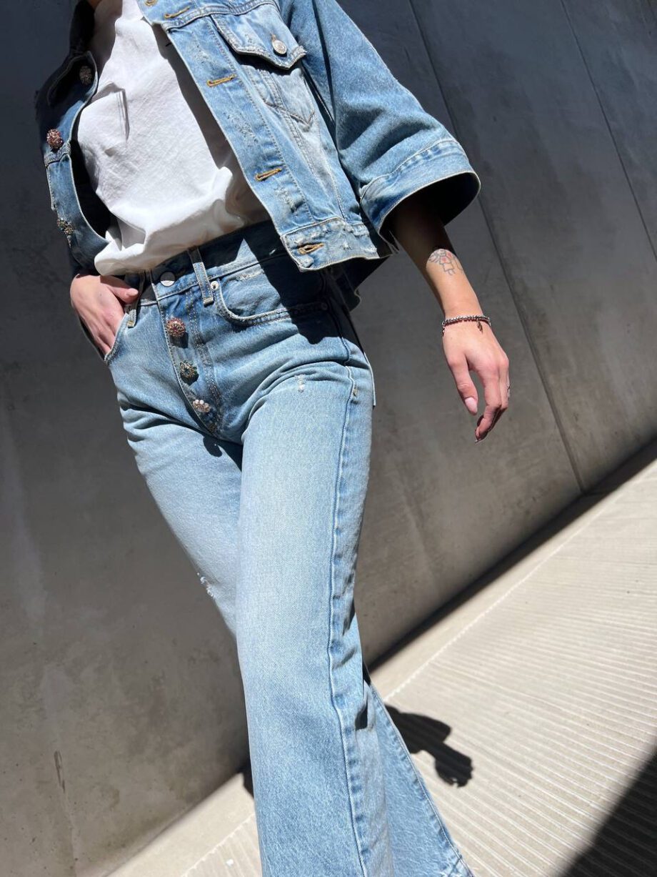 Shop Online Jeans dritto chiaro bottoni gioiello Vicolo