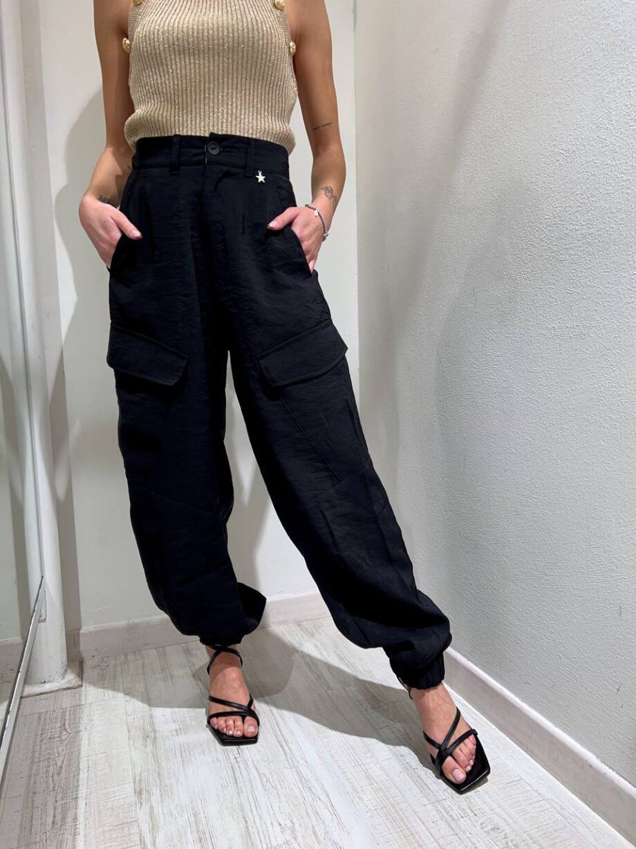 Shop Online Pantalone morbido cargo nero con elastico Souvenir