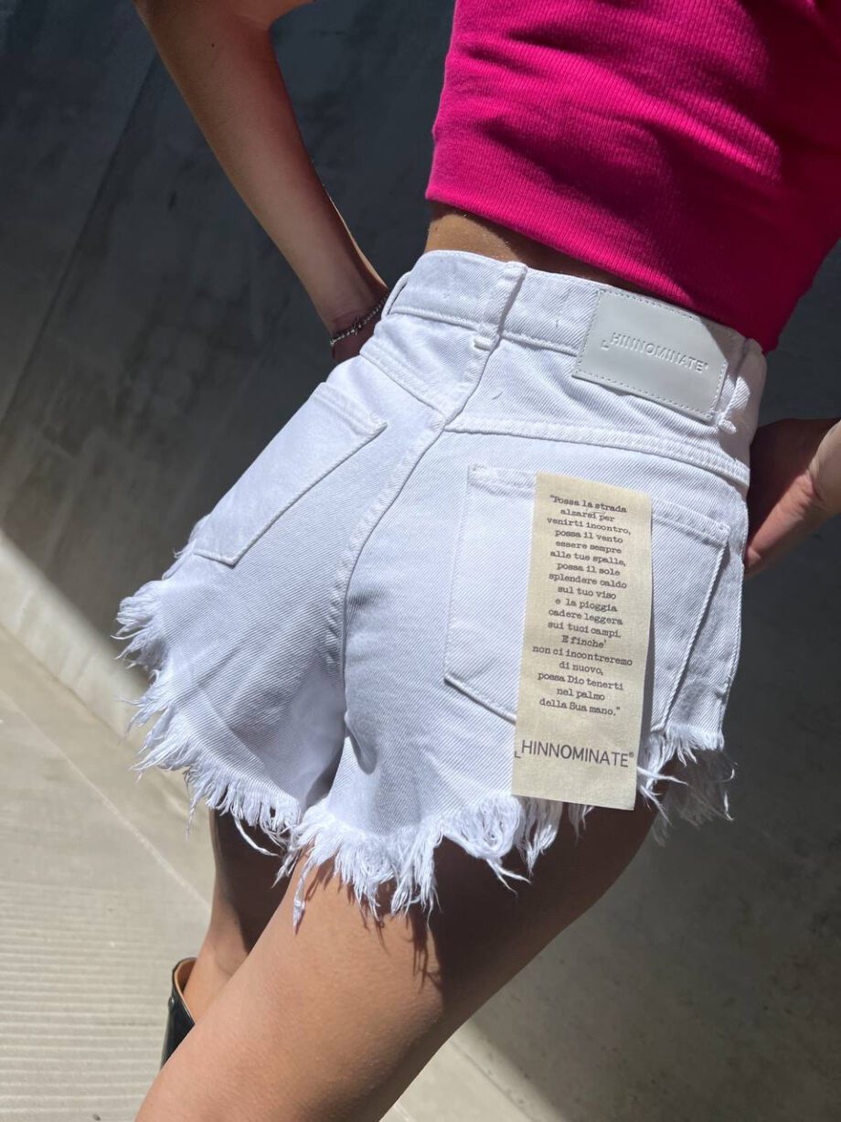 Shop Online Short in jeans bianco sfrangiato Hinnominate