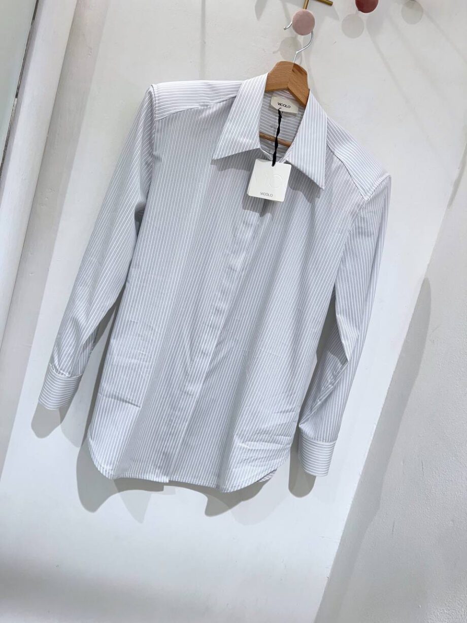 Shop Online Camicia bianca a righe sottili e spalline imbottite Vicolo