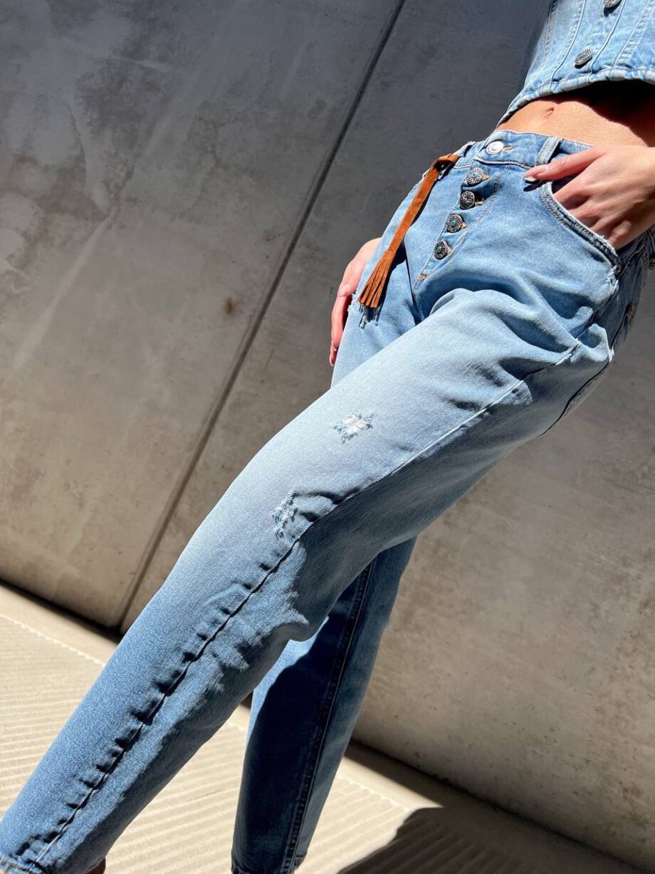 Shop Online Jeans Piper chiaro con bottoni lavorati Vicolo