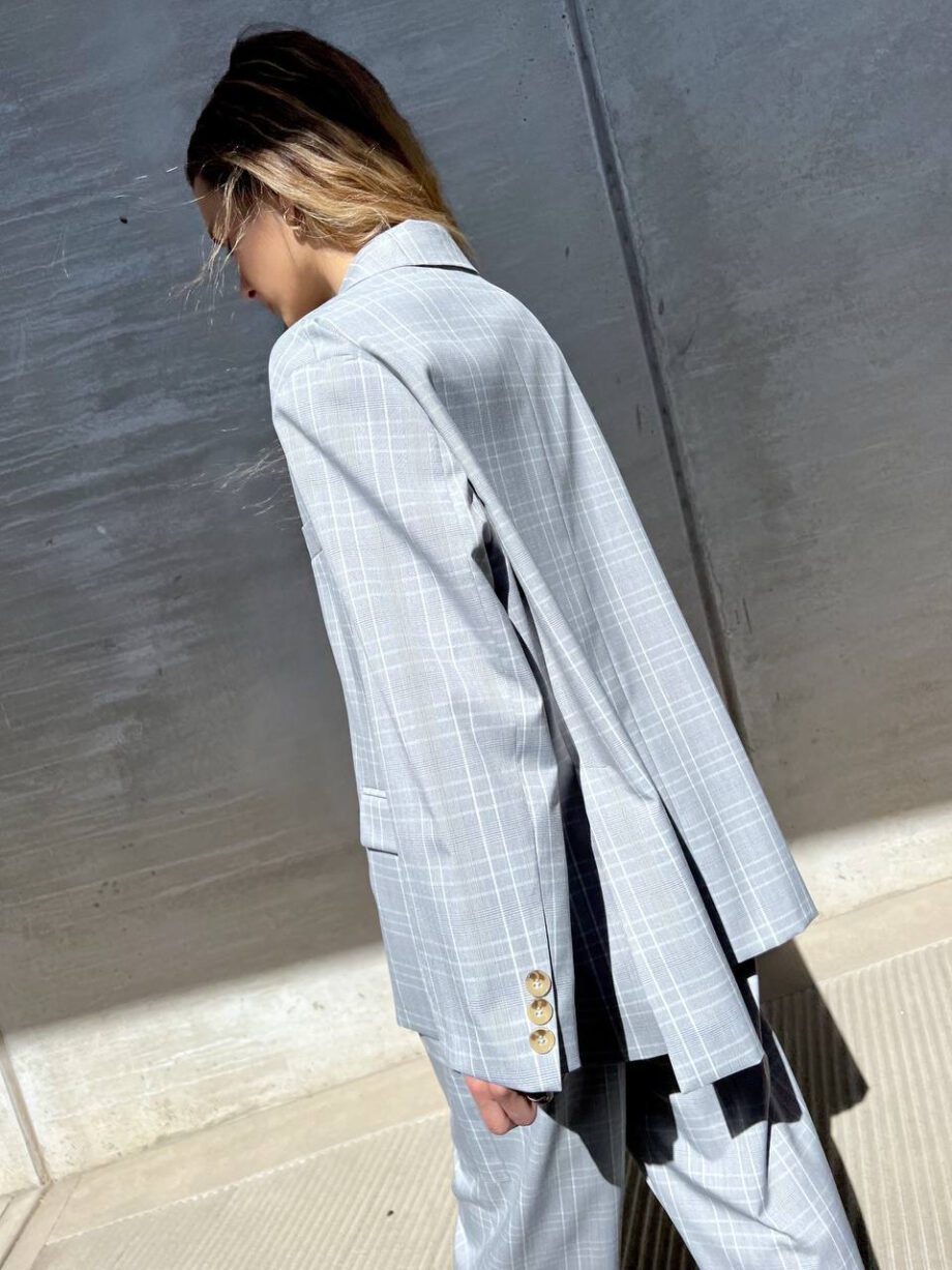 Shop Online Blazer grigio quadri con spilla Vicolo