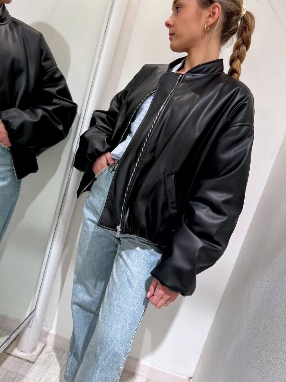 Shop Online Bomber oversize nero in ecopelle HaveOne