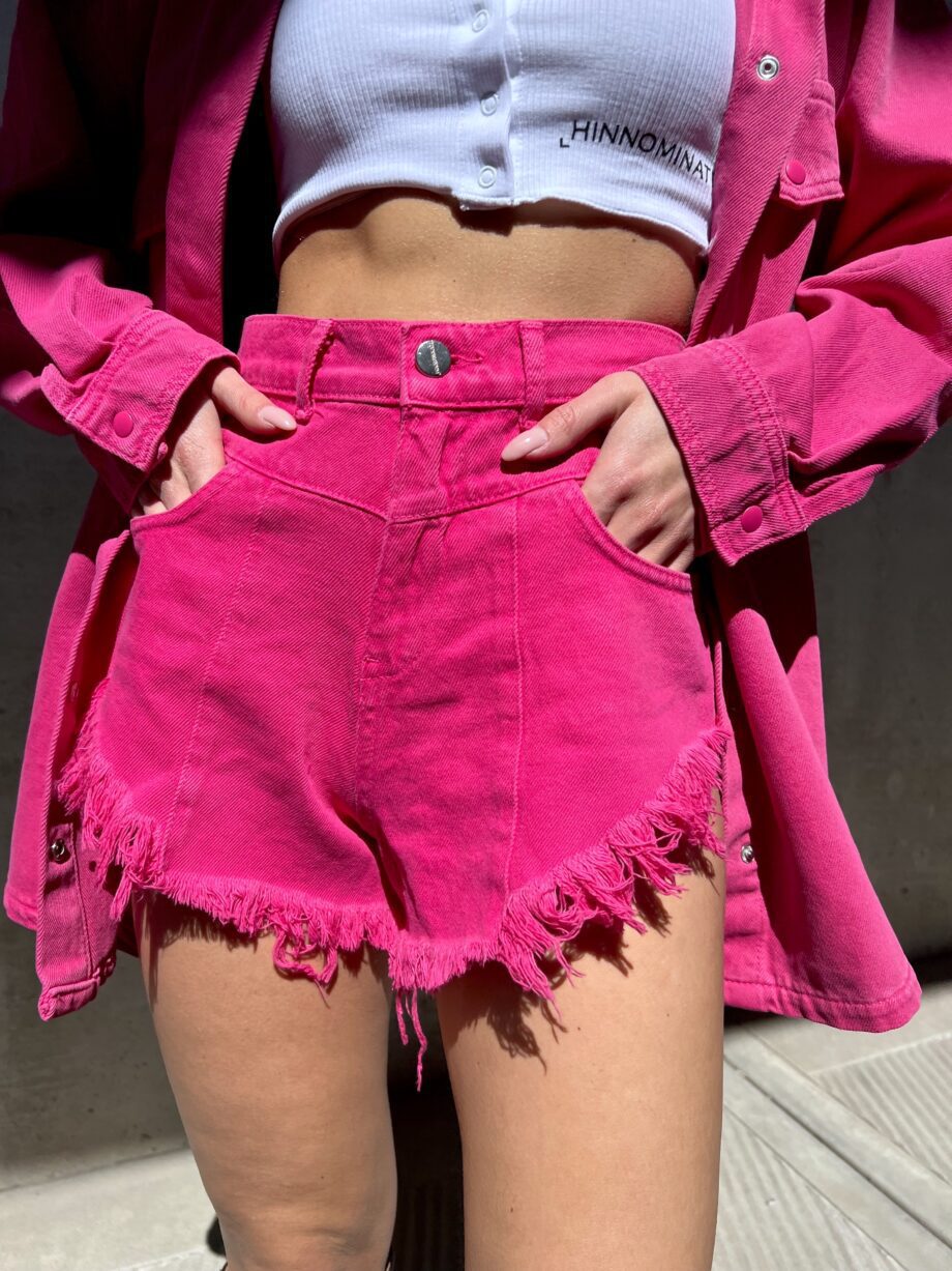 Shop Online Short in jeans fucsia sfrangiato Hinnominate