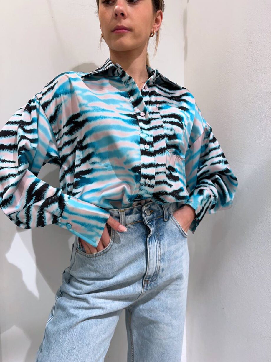 Shop Online Camicia in raso azzurra e nera zebrata Dimora