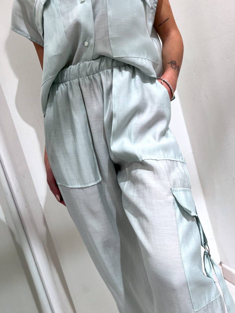 Shop Online Pantalone morbido menta con maxi tasche HaveOne