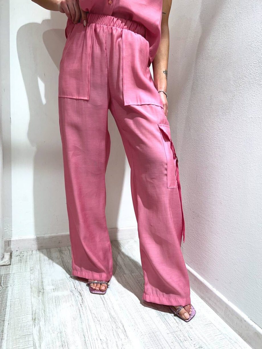 Shop Online Pantalone morbido rosa con maxi tasche HaveOne