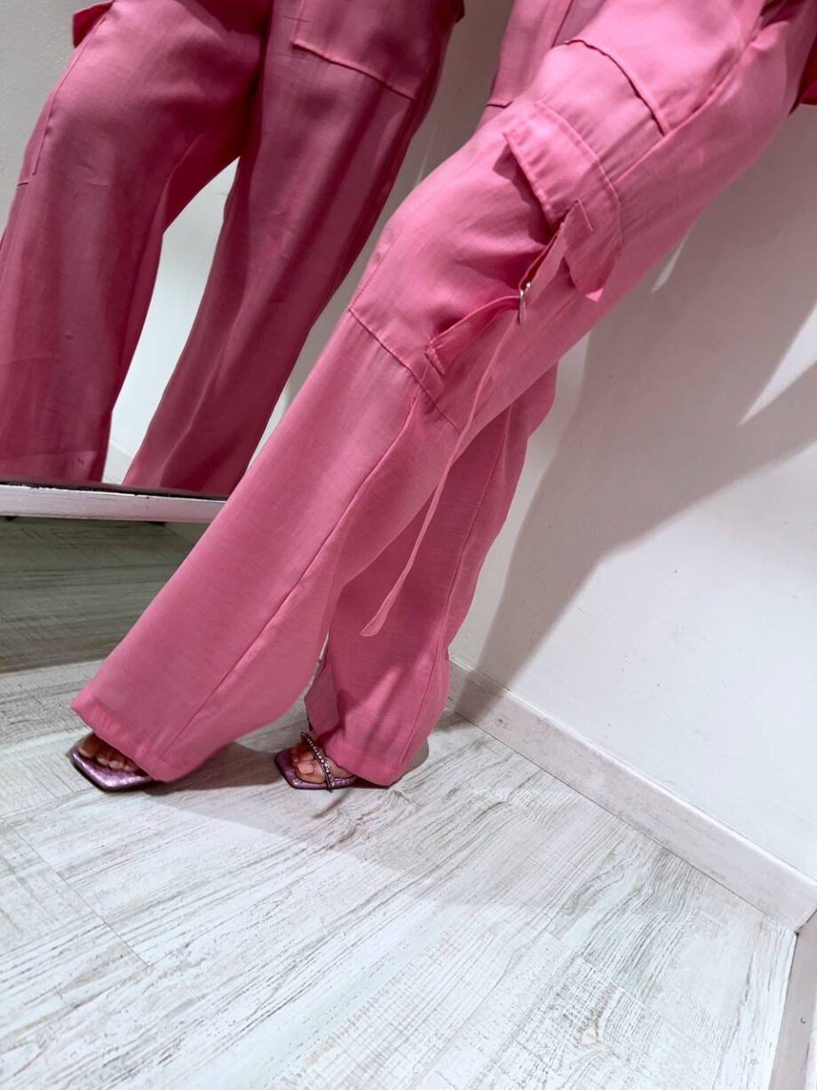 Shop Online Pantalone morbido rosa con maxi tasche HaveOne