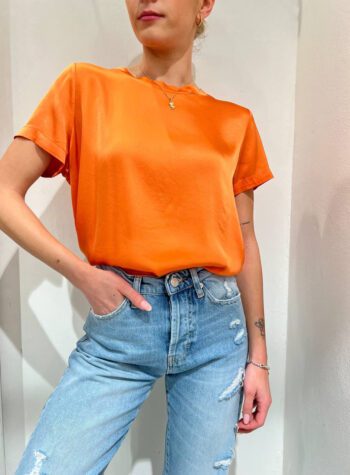 Shop Online T-shirt arancio in viscosa Vicolo