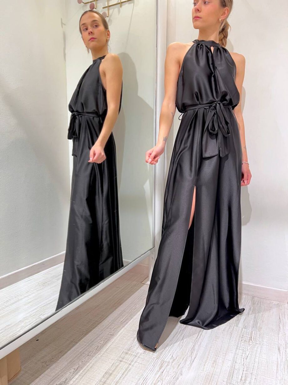 Shop Online Vestito lungo in raso nero con cintura Vicolo