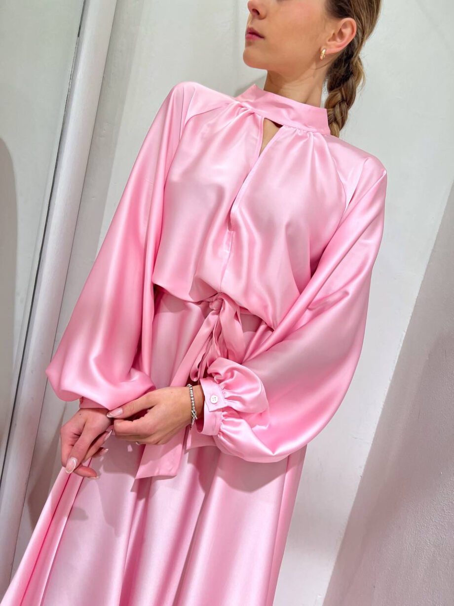 Shop Online Vestito lungo in raso rosa maniche palloncino Vicolo