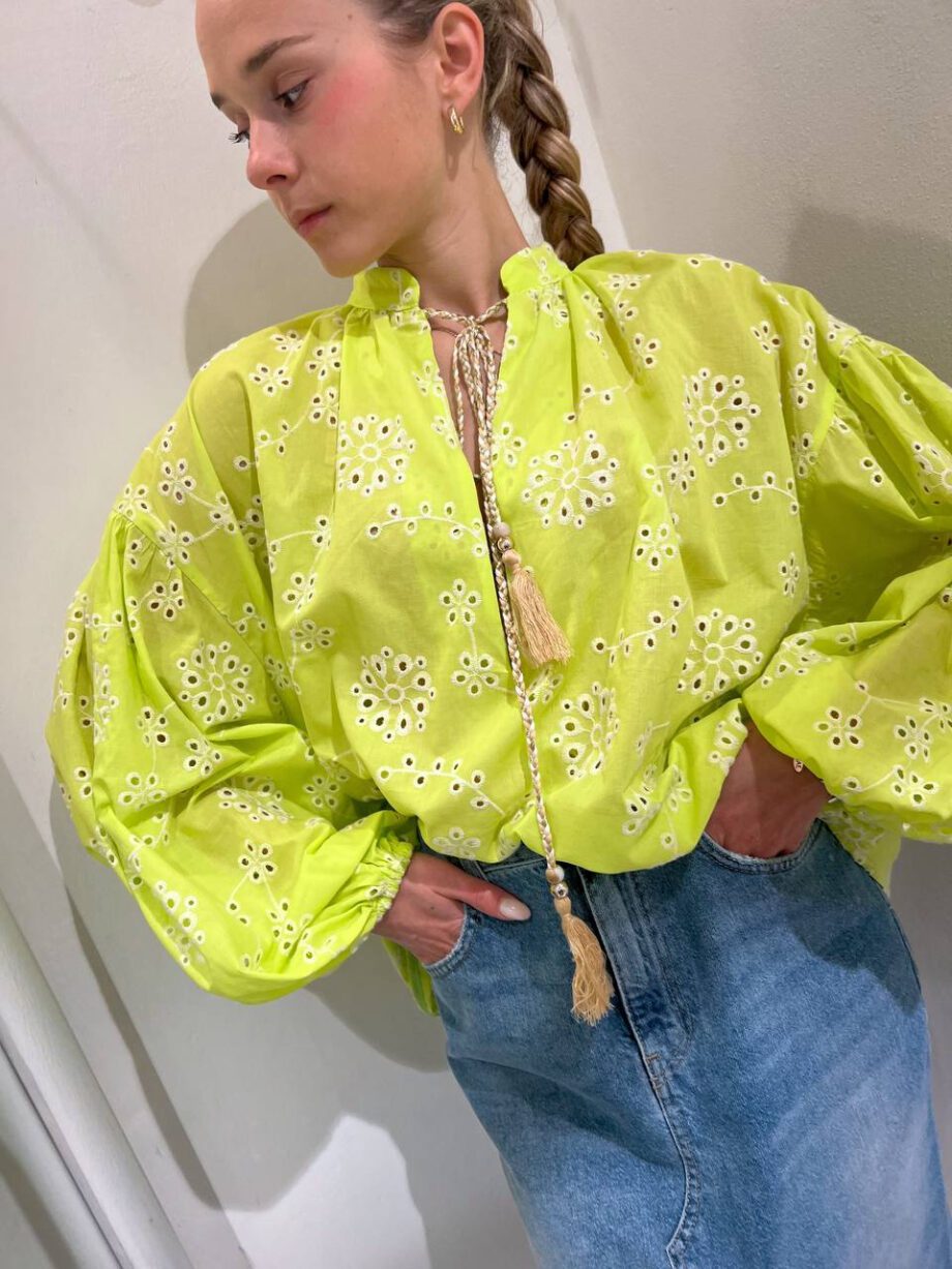 Shop Online Blusa lime in Sangallo Vicolo