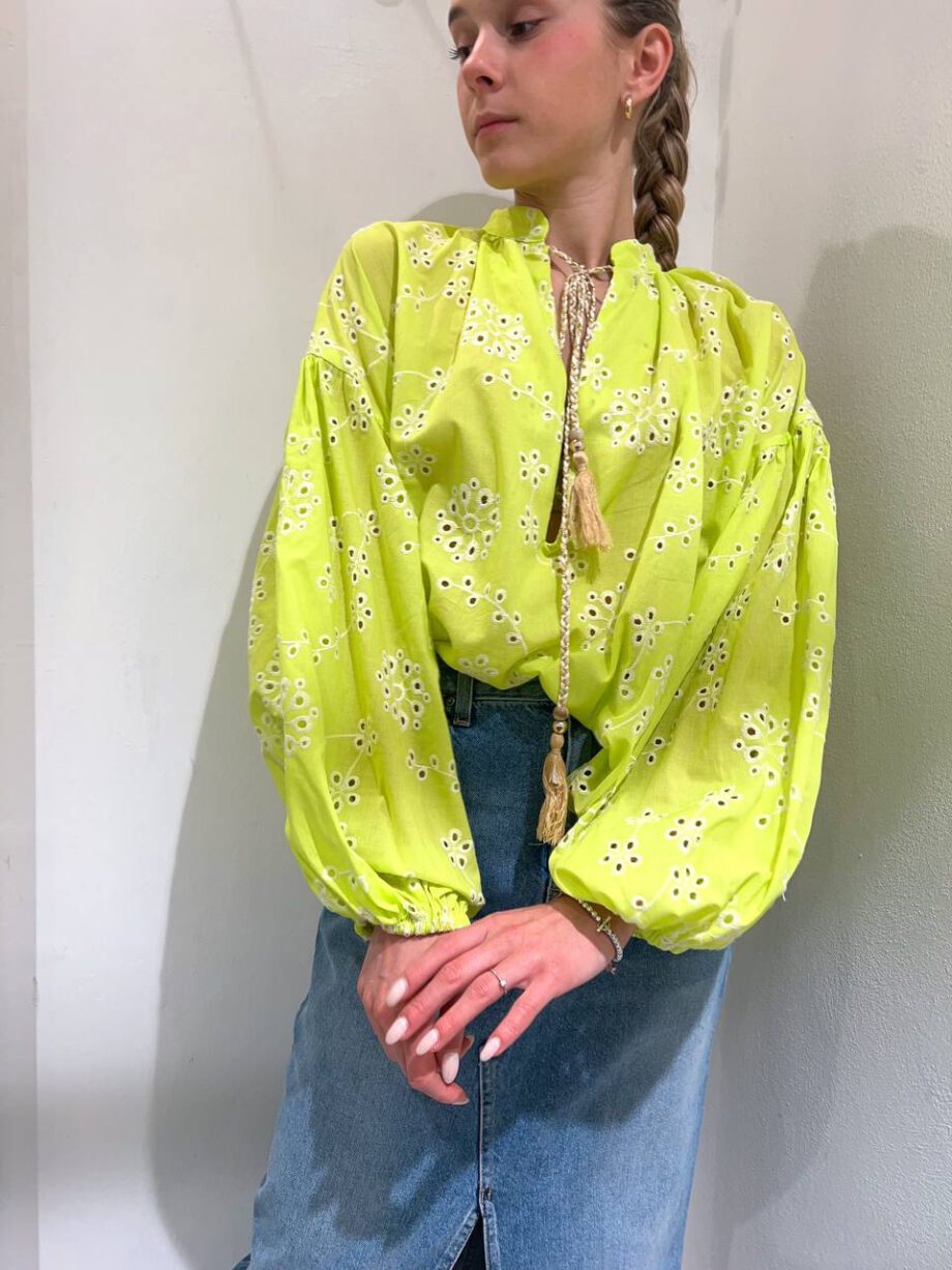 Shop Online Blusa lime in Sangallo Vicolo