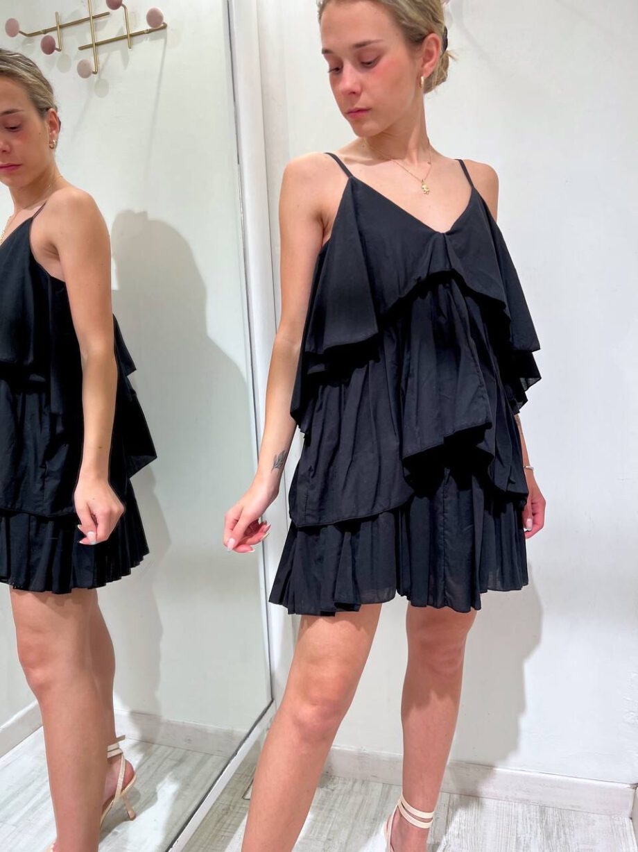 Shop Online Vestito corto nero con balze HaveOne