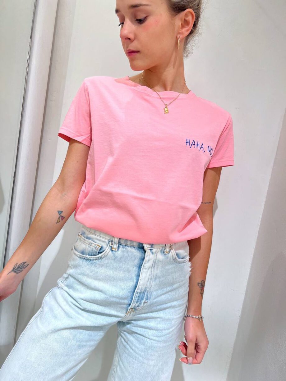 Shop Online T-shirt rosa bubble con ricamo Vicolo