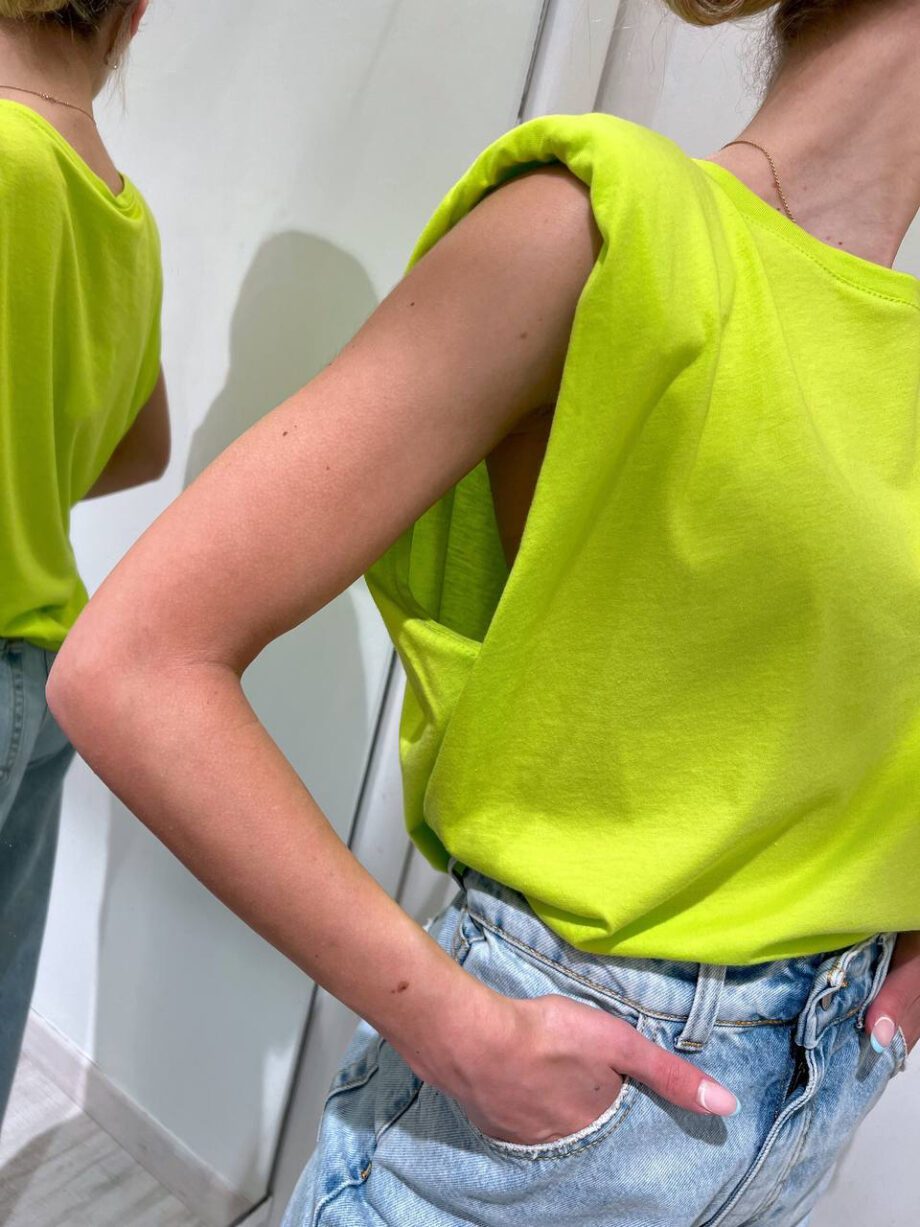 Shop Online T-shirt smanicata lime con spalline imbottite Vicolo