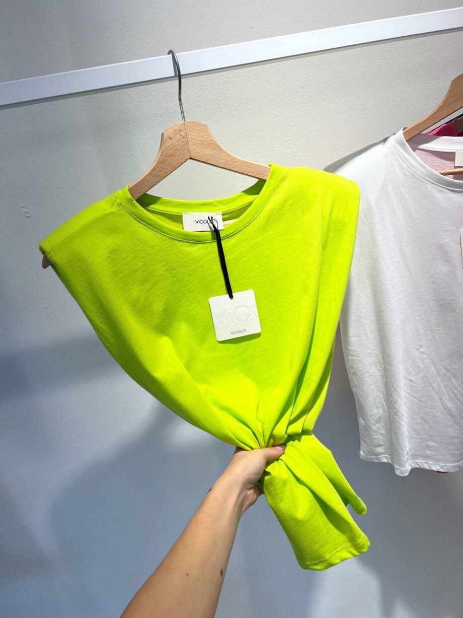 Shop Online T-shirt smanicata lime con spalline imbottite Vicolo