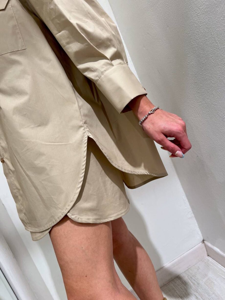 Shop Online Camicia over in cotone beige Vicolo