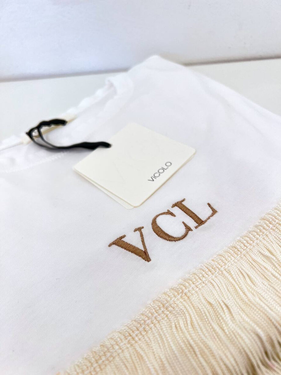 Shop Online T-shirt bianca con logo e frange Vicolo