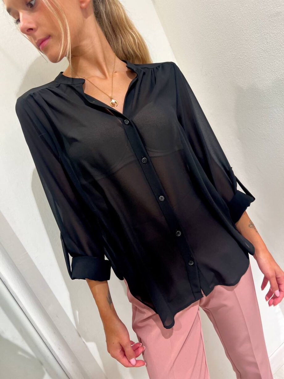 Shop Online Camicia nera semitrasparente in georgette Kontatto