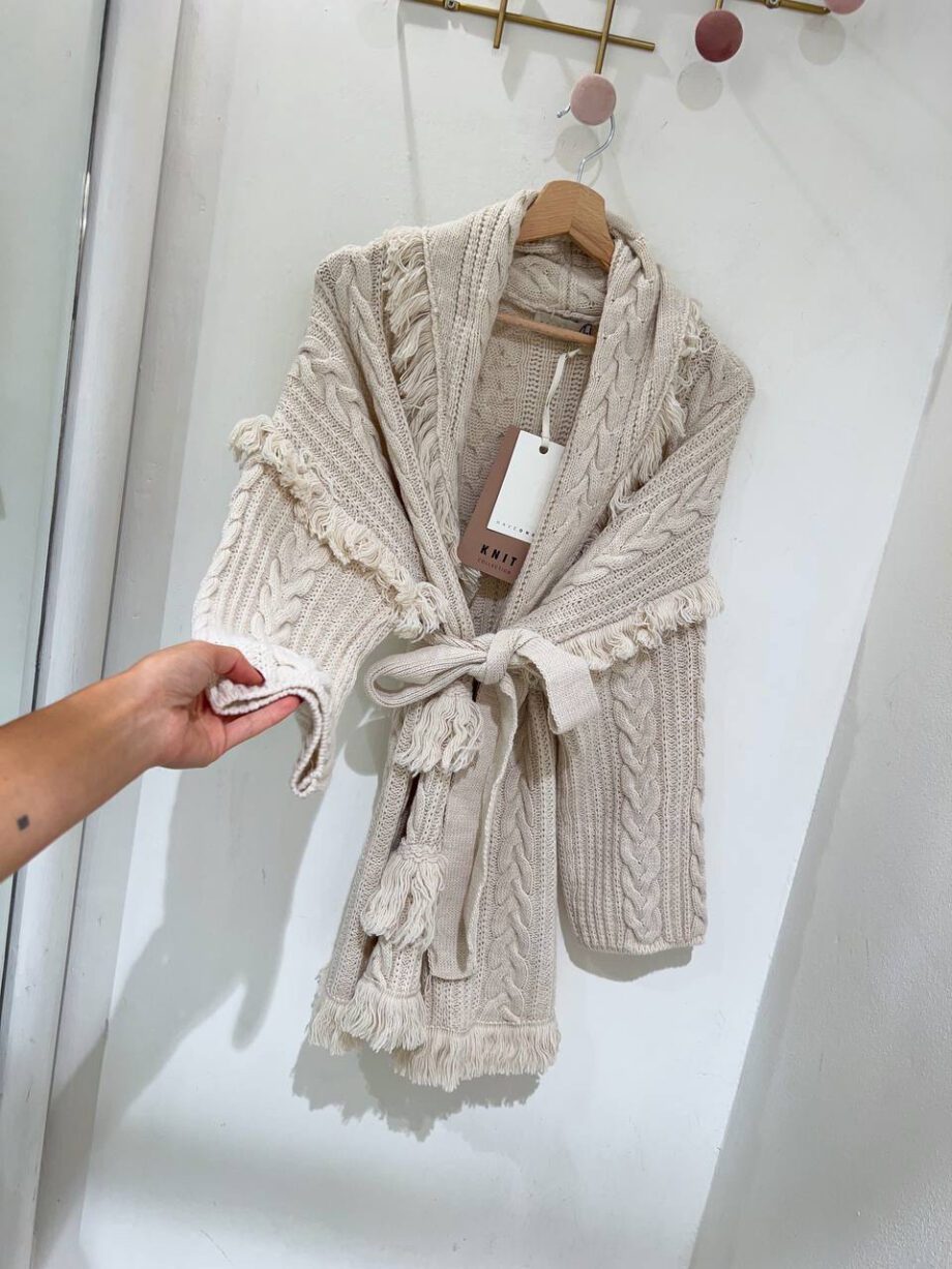 Shop Online Cardigan panna con trecce e frange HaveOne