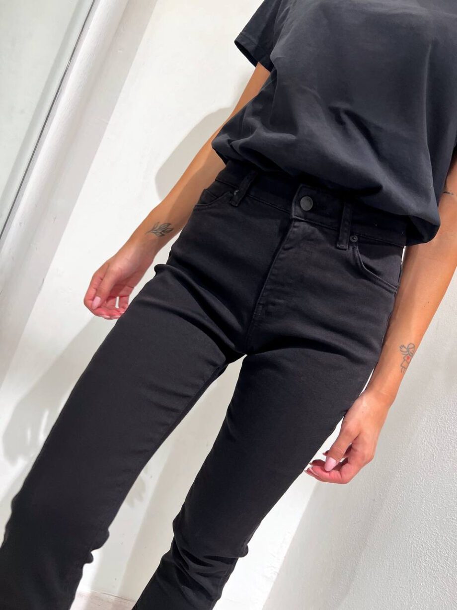 Shop Online Jeans Margot skinny nero Vicolo