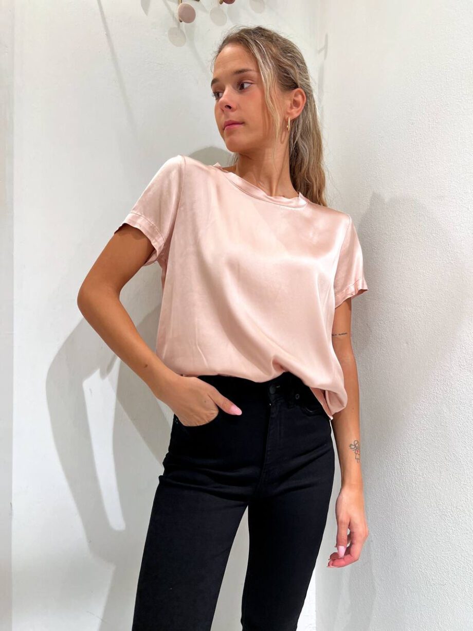 Shop Online T-shirt satin rosa cipria in viscosa Vicolo