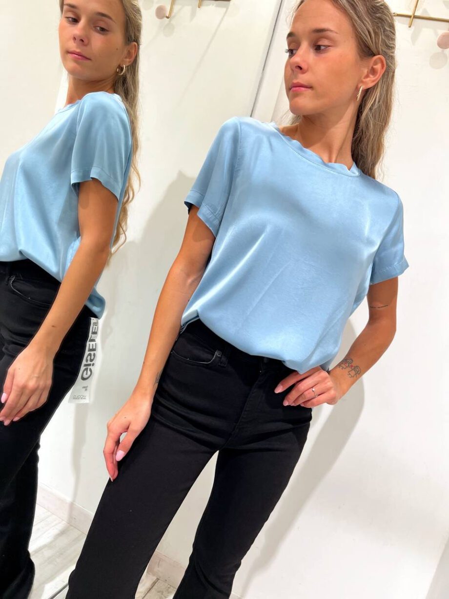Shop Online T-shirt satin azzurro in viscosa Vicolo