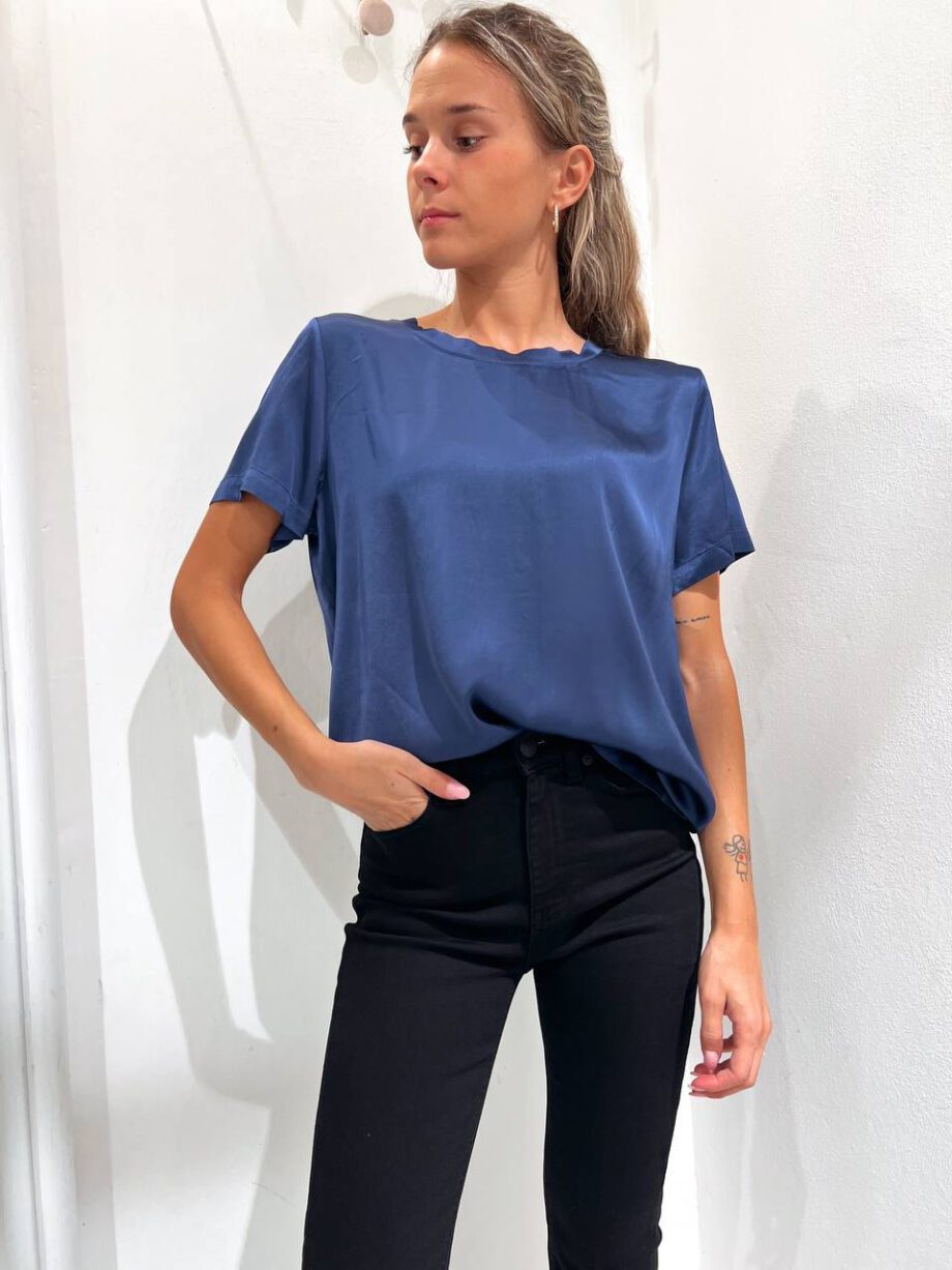 Shop Online T-shirt satin blu in viscosa Vicolo