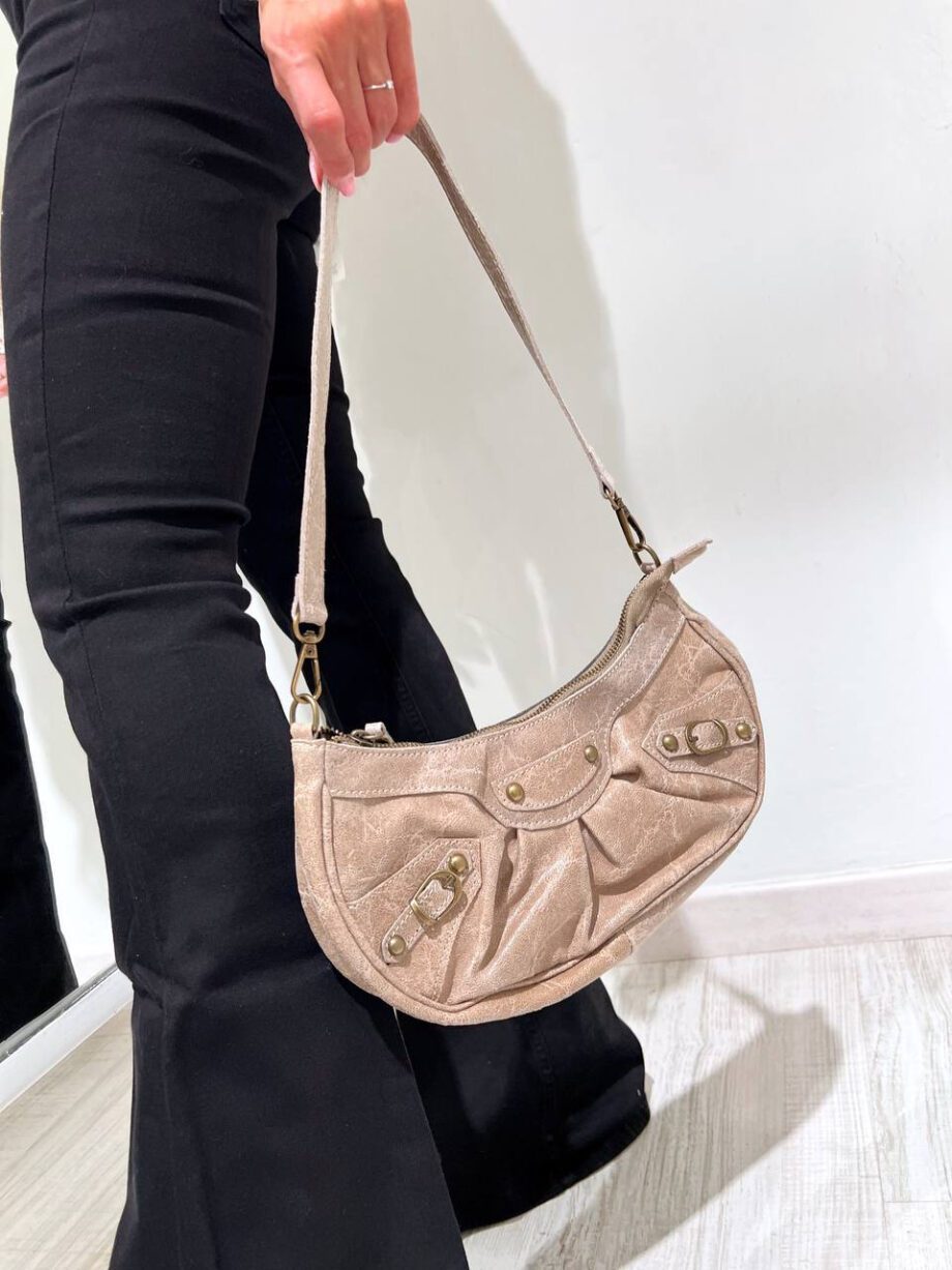 Shop Online Borsa a spalla luna beige vernice in pelle