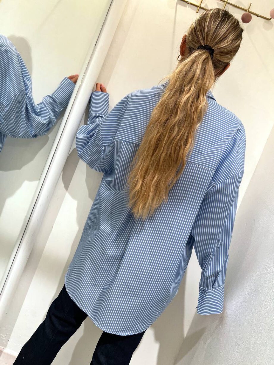 Shop Online Camicia over a righe azzurra Vicolo
