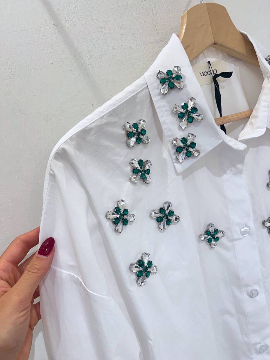 Shop Online Camicia bianca con pietre verdi Vicolo